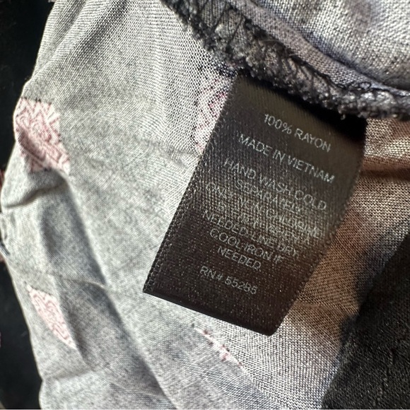 Express Spaghetti Strap Skater Dress Black & Pink Women’s Size XS Excellent EUC - Picture 5 of 5